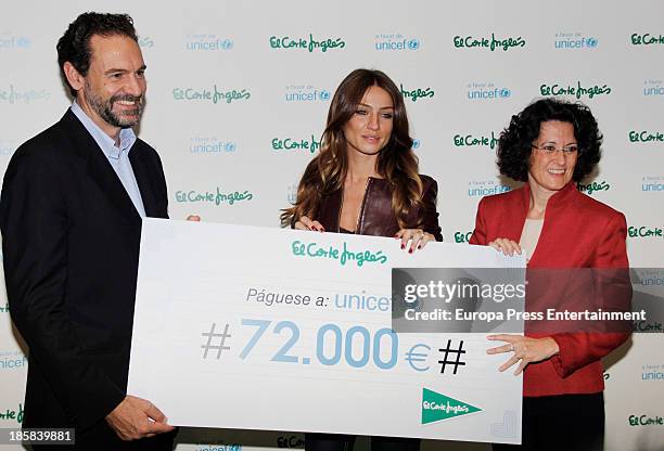 Raquel Jimenez delivers the Corte Ingles cheque for 72.000 euros to Unicef on October 25, 2013 in Madrid, Spain.