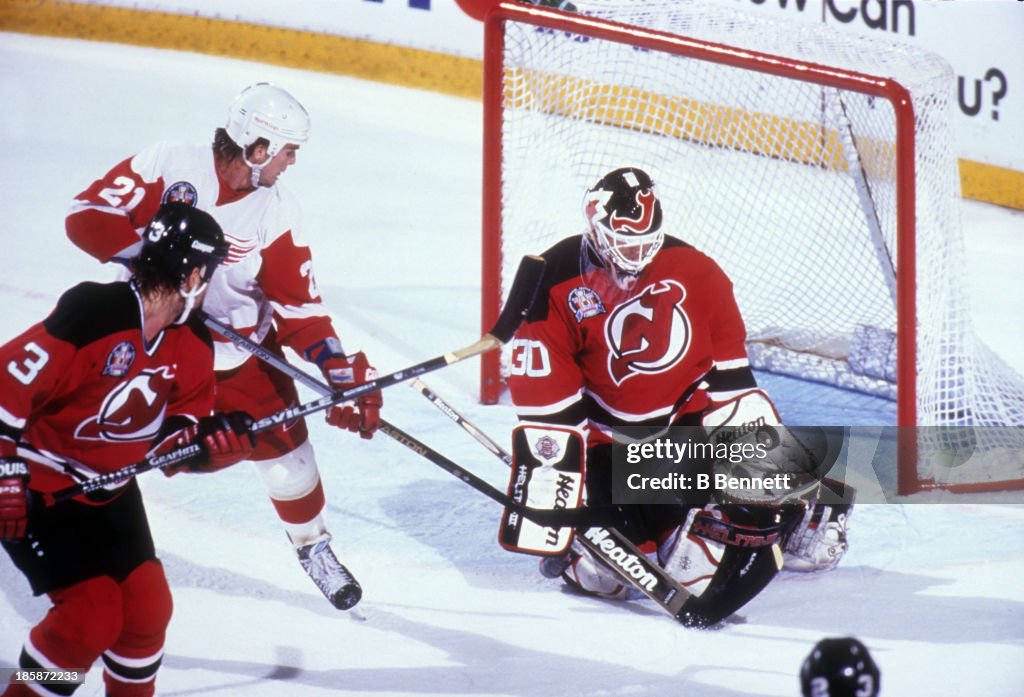 1995 Stanley Cup Finals - Game 1:  New Jersey Devils v Detroit Red Wings