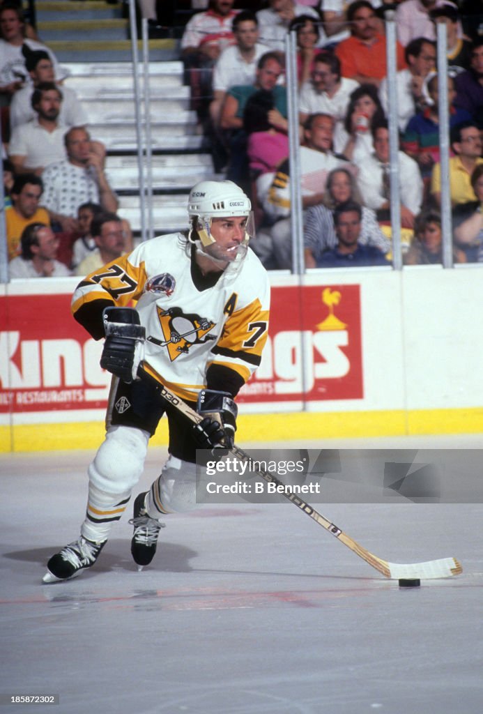 1991 Stanley Cup Finals - Game 2:  Minnesota North Stars v Pittsburgh Penguins