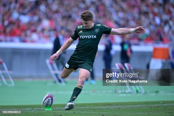 Beauden Barrett of Toyota Verblitz kicks a conversion a conversion during the NTT Japan Rugby League One match between Yokohama Canon Eagles and...