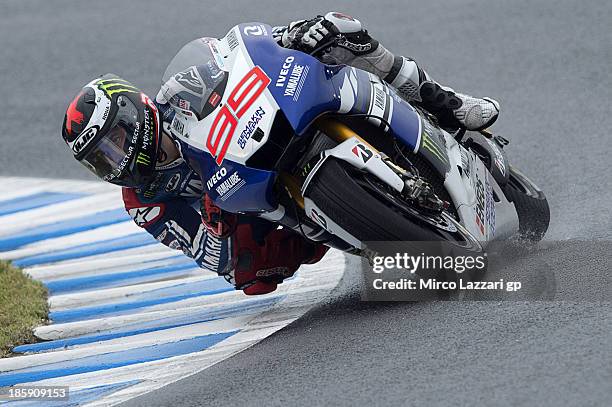 Jorge Lorenzo of Spain and Yamaha Factory Racing rounds the bend during the MotoGP Of Japan qualifying session at Twin Ring Motegi on October 26,...