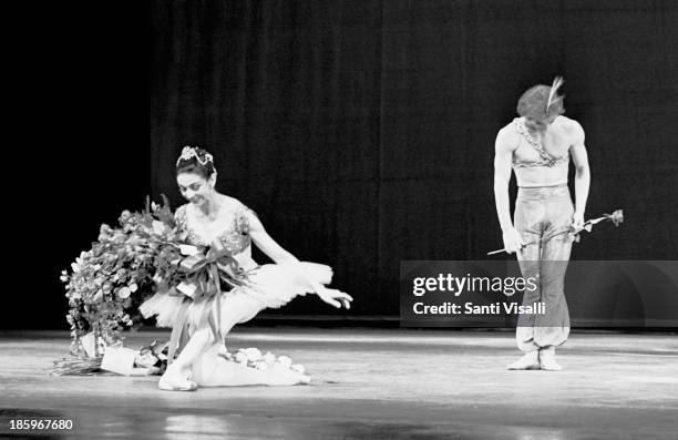 Ballerina Margot Fonteyn on stage with Rudolf Nureyev on May 23,1969 in New York, New York.