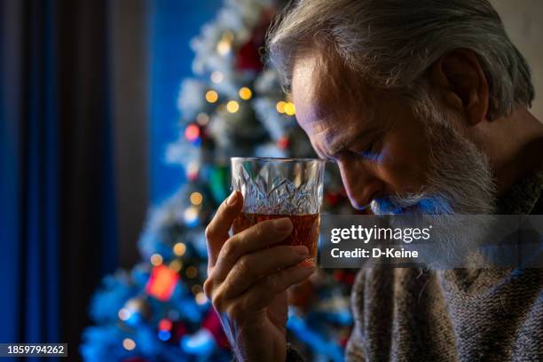 depression - alcohol abuse stock pictures, royalty-free photos & images