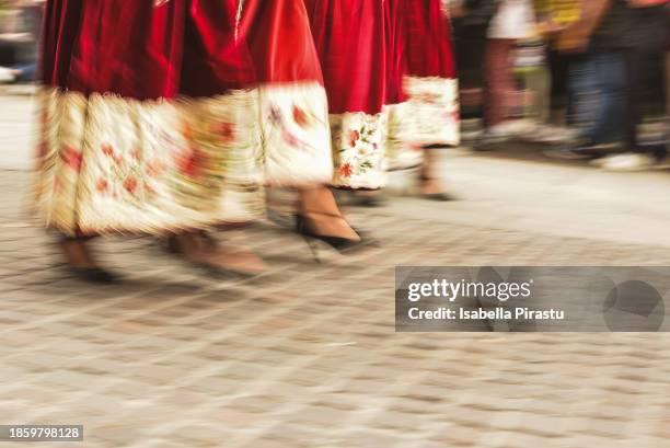 saint efisio - the most important religious festival in sardinia - tradizione foto e immagini stock