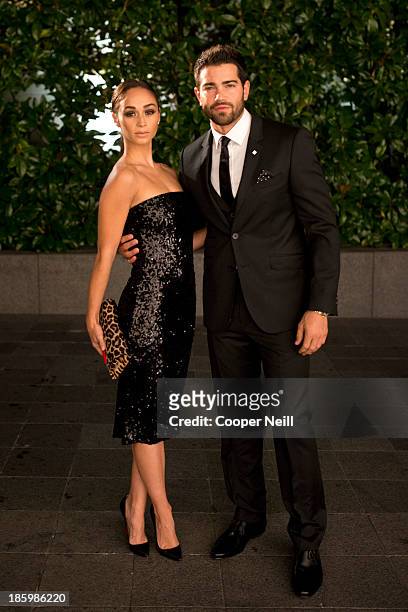 Cara Santana and Jesse Metcalfe arrive for the 2013 TWO x TWO for AIDS and Art Gala at the Rachofsky House on October 26, 2013 in Dallas, Texas.