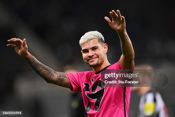 Newcastle United v Fulham FC - Premier League Newcastle United v Fulham FC - Premier League