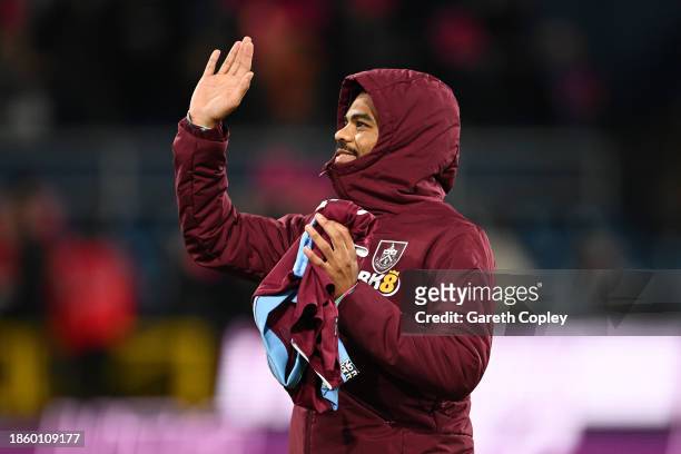 Lyle Foster of Burnley waves to the crowd prior to the Premier League match between Burnley FC and Everton FC at Turf Moor on December 16, 2023 in...