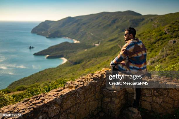 ökotourismus in der serra da arrábida - distrikt setúbal stock-fotos und bilder