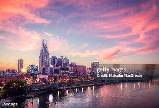 sunset over nashville - nashville stock-fotos und bilder