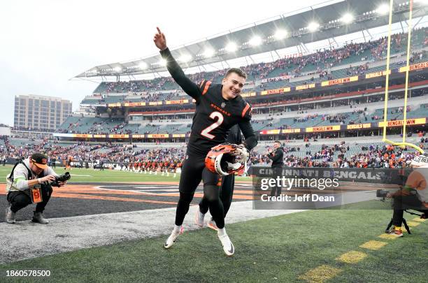 Evan McPherson of the Cincinnati Bengals celebrates after kicking a field goal to win the game against the Minnesota Vikings at Paycor Stadium on...