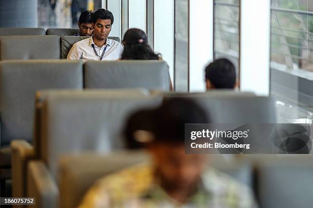 Tcs Library 82 Tcs Campus Photos & High Res Pictures - Getty Images