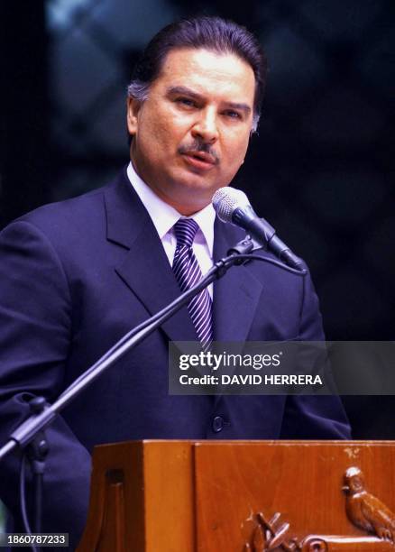 Guatemalan President Alfonso Portillo is seen giving a speech in Guatemala City 29 Decemeber 2001. El presidente de Guatemala, Alfonso Portillo, da...