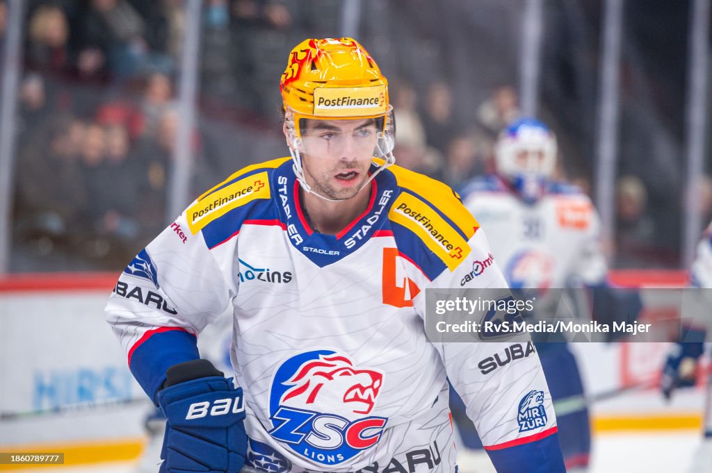Zsc Ice Rink TopScorer Derek Grant of ZSC Lions in action during the Swiss... News ...
