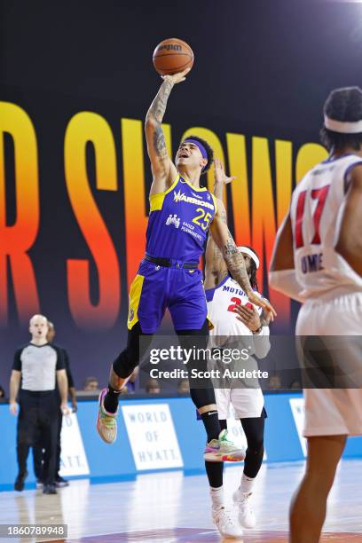 Lester Quinones of the Santa Cruz Warriors shoots the ball during the game against the Motor City Cruise during the 2023 G League Winter Showcase on...