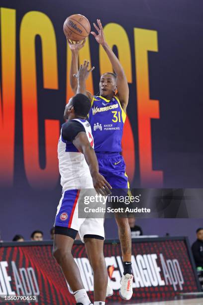 Javan Johnson of the Santa Cruz Warriors shoots the ball during the game against the Motor City Cruise during the 2023 G League Winter Showcase on...