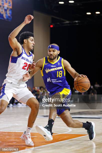 Jerome Robinson of the Santa Cruz Warriors drives to the basket during the game against the Motor City Cruise during the 2023 G League Winter...