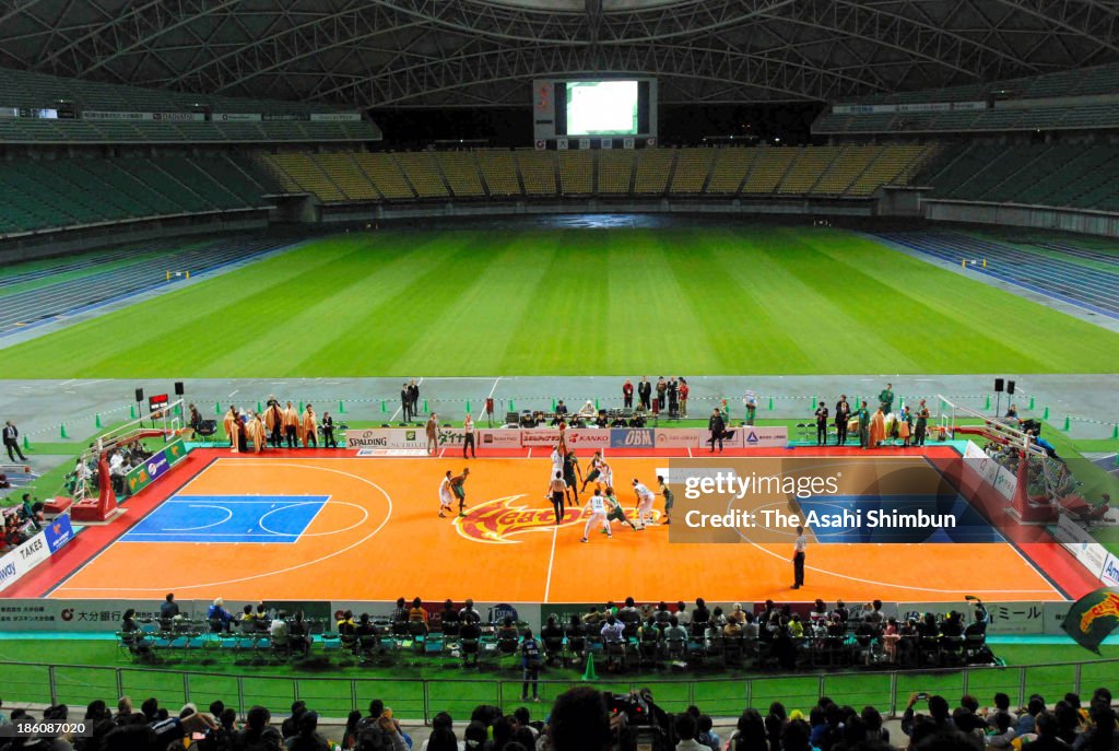 Oita Heat Devils v Bambitious Nara - bj league