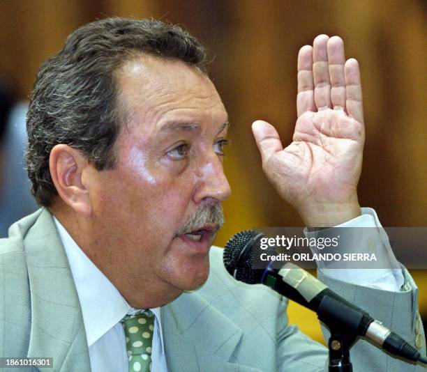 86 President Of Guatemala Vinicio Cerezo Stock Photos, HighRes