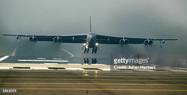 Air Force B-52 bomber takes off March 21, 2003 from RAF Fairford, England. Eight of the aircraft took off but there was no indication given as to...