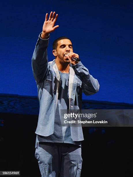 Is Drake A Rapper Singer Drake Photos and Premium High Res Pictures - Getty Images