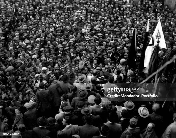 Italian writer and journalist Giuseppe Garretto talking to the crowd after he came back from exile. Vizzini, 24th April 1946.