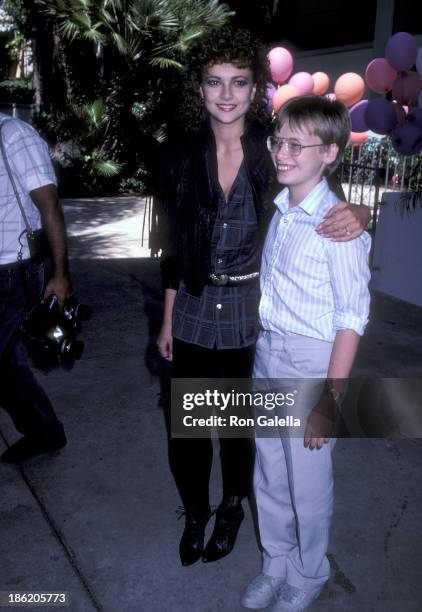 Ben Samuelson Colbys Photos and Premium High Res Pictures - Getty Images
