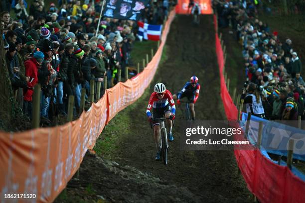 00competes during the 14th UCI Cyclo-Cross World Cup Namur 2023, Women's Elite on December 17, 2023 in Namur, Belgium.