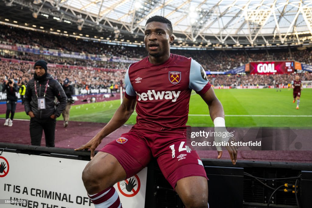 West Ham United v Wolverhampton Wanderers - Premier League