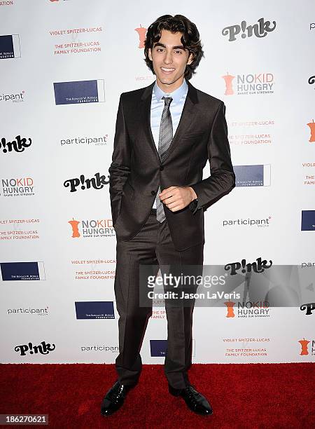 Actor Blake Michael attends Share Our Strength's No Kid Hungry dinner at Ron Burkle's Green Acres Estate on October 29, 2013 in Beverly Hills,...