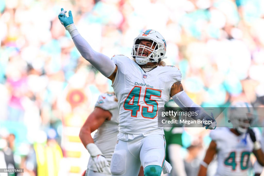 Duke Riley Ig Duke Riley of the Miami Dolphins reacts during the first half of a ...