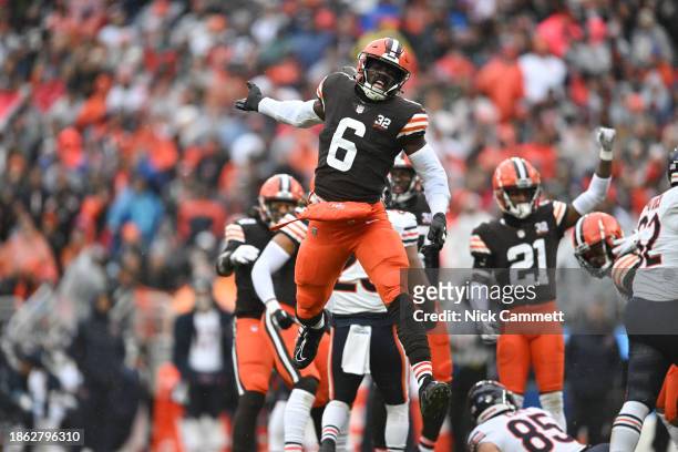 Jeremiah Owusu-Koramoah of the Cleveland Browns celebrates a third down stop during the first quarter of a game against the Chicago Bears at...