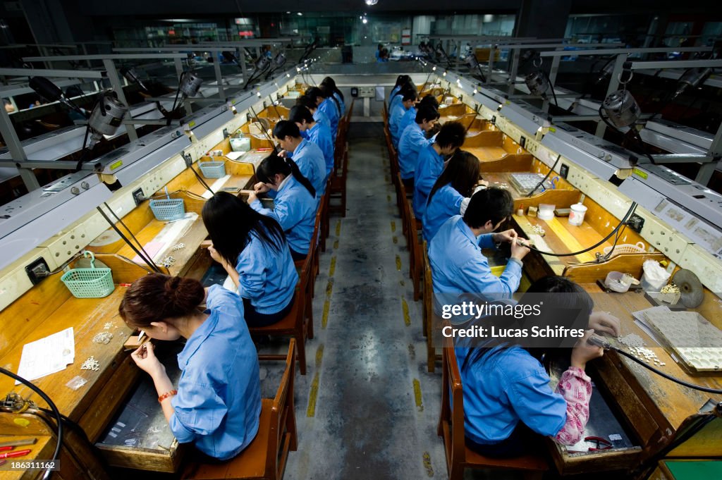 Jewellery Production in Panyu, China