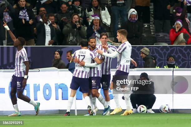 Stijn SPIERINGS - 09 Thijs DALLINGA - 19 Frank MAGRI during the Ligue 1 Uber Eats match between Toulouse Football Club and Association Sportive de...