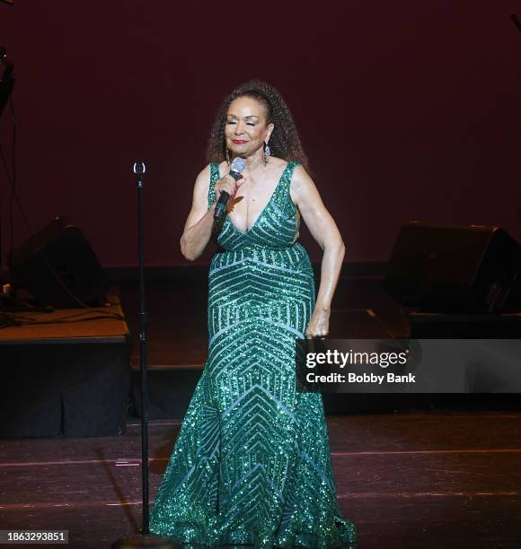 Freda 911 Freda Payne Photos & High Res Pictures - Getty Images