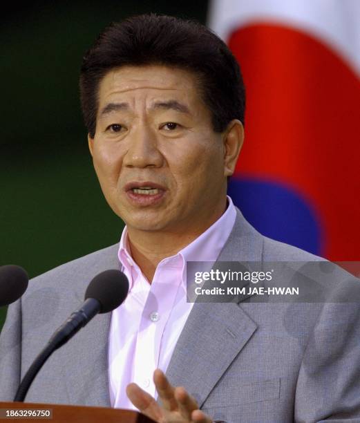 South Korean President Roh Moo-Hyun speaks during a joint press conference with British Prime Minister Tony Blair at the presidential Blue House in...