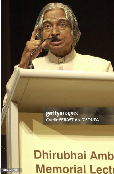 Indian President A.P.J. Abdul Kalam delivers the inaugural Dhirubhai Ambani Memorial Lecture on the first anniversary of the death of Dhirubhai...
