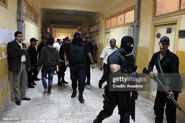 Azhar Security 67 El Azhar University Photos & High Res Pictures - Getty Images