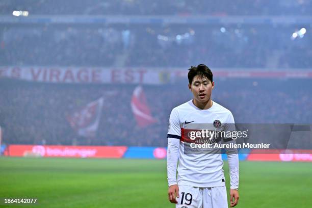 Lee Kang In of Paris Saint-Germain looks on the Ligue 1 Uber Eats match between Lille OSC and Paris Saint-Germain at Stade Pierre-Mauroy on December...