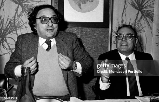 The socialist Minister of State Shareholdings Gianni De Michelis, on the left, and Rino Formica, former Minister for the same party, are talking in a...
