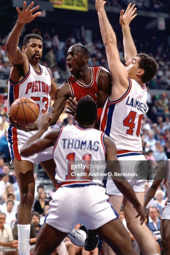 Jordan drives to the basket
