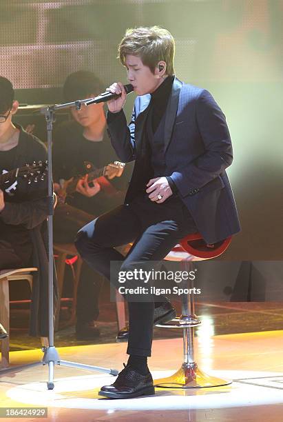 Will performs onstage during the SBS MTV 'The Show: All About K-pop' at SBS Prism Tower on October 29, 2013 in Seoul, South Korea.