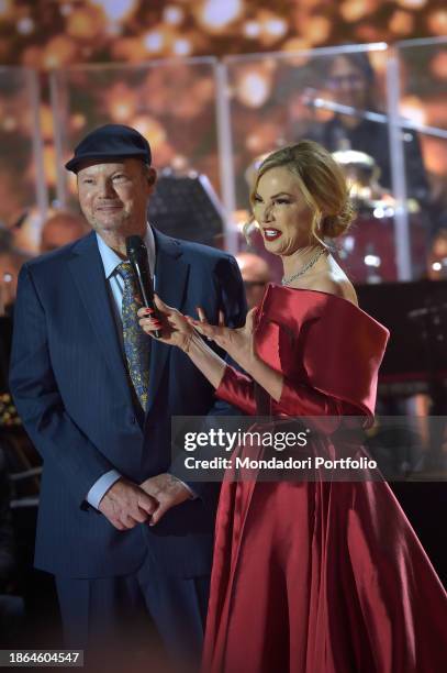 American singer Christopher Cross and Italian presenter Federica Panicucci during the Christmas concert in the Vatican XXXI edition, held at the...