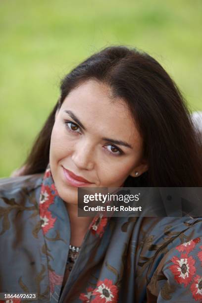 Portrait du mannequin d’origine russe Adelina Khamaganova Marchand, épouse de l’acteur français Guy Marchand à Aveyron en 2008.