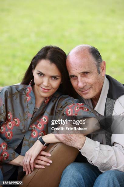 Portrait de l’acteur français Guy Marchand avec son épouse Adelina Khamaganova Marchand à Aveyron en 2008.