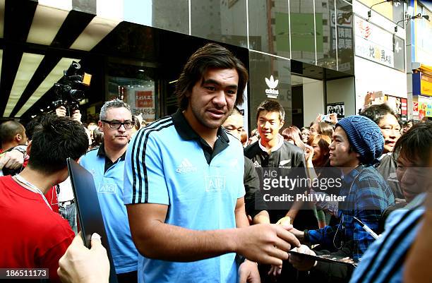 Steven Luatua of the All Blacks leaves the adidas store in Shibuya after meeting and greeting fans on November 1, 2013 in Tokyo, Japan.