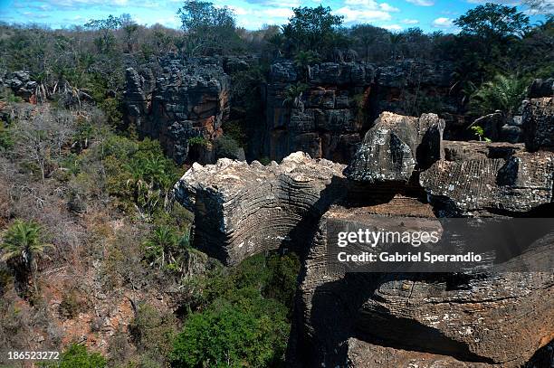 over gruta da lapa doce - gruta stockfoto's en -beelden