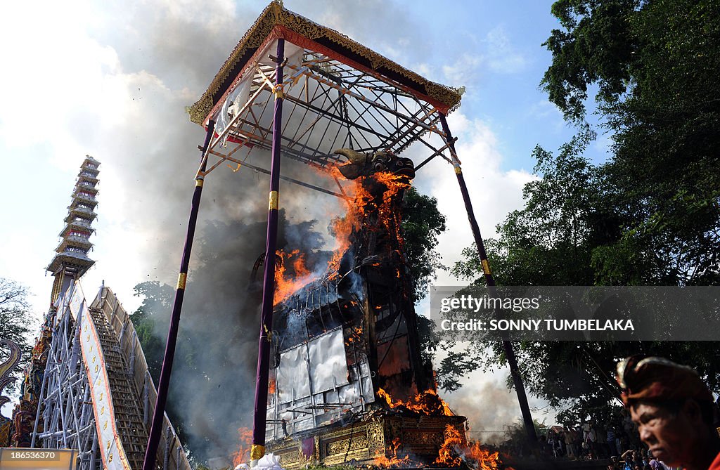 INDONESIA-BALI-ROYAL-CREMATION