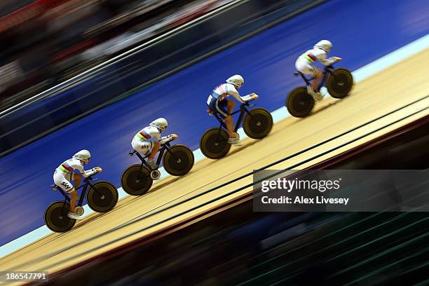 Dani King, Elinor Barker, Joanna Rowsell and Laura Trott of Great Britain in action on their way to setting a new world record time of 4:23.910...