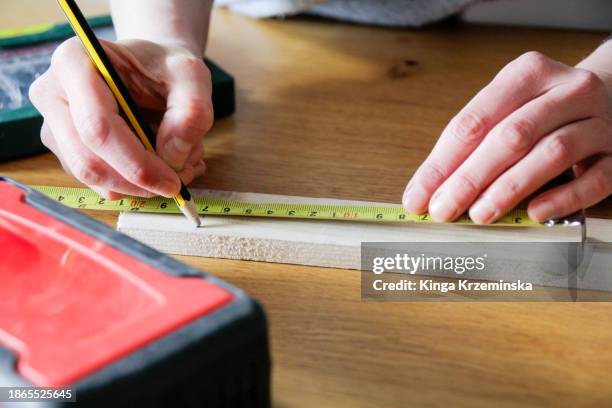 Measure The Pencil Using Ruler 6,804 Pencils And Rulers Stock Photos, High-Res Pictures, and Images ...