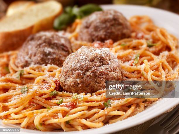 spaghetti with large meatballs - serving size stock pictures, royalty-free photos & images
